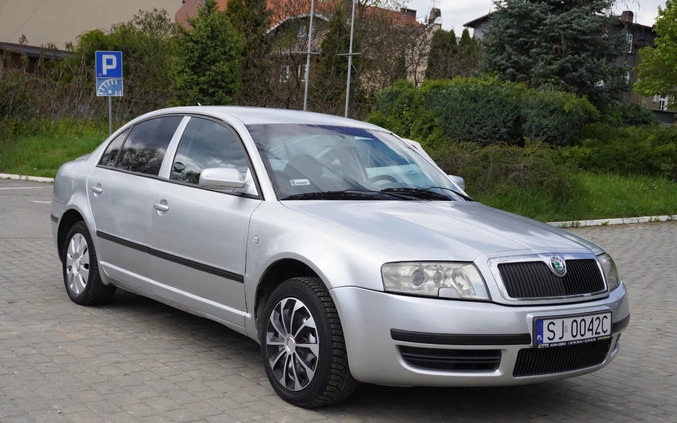 Skoda Superb cena 4999 przebieg: 256000, rok produkcji 2005 z Katowice małe 562